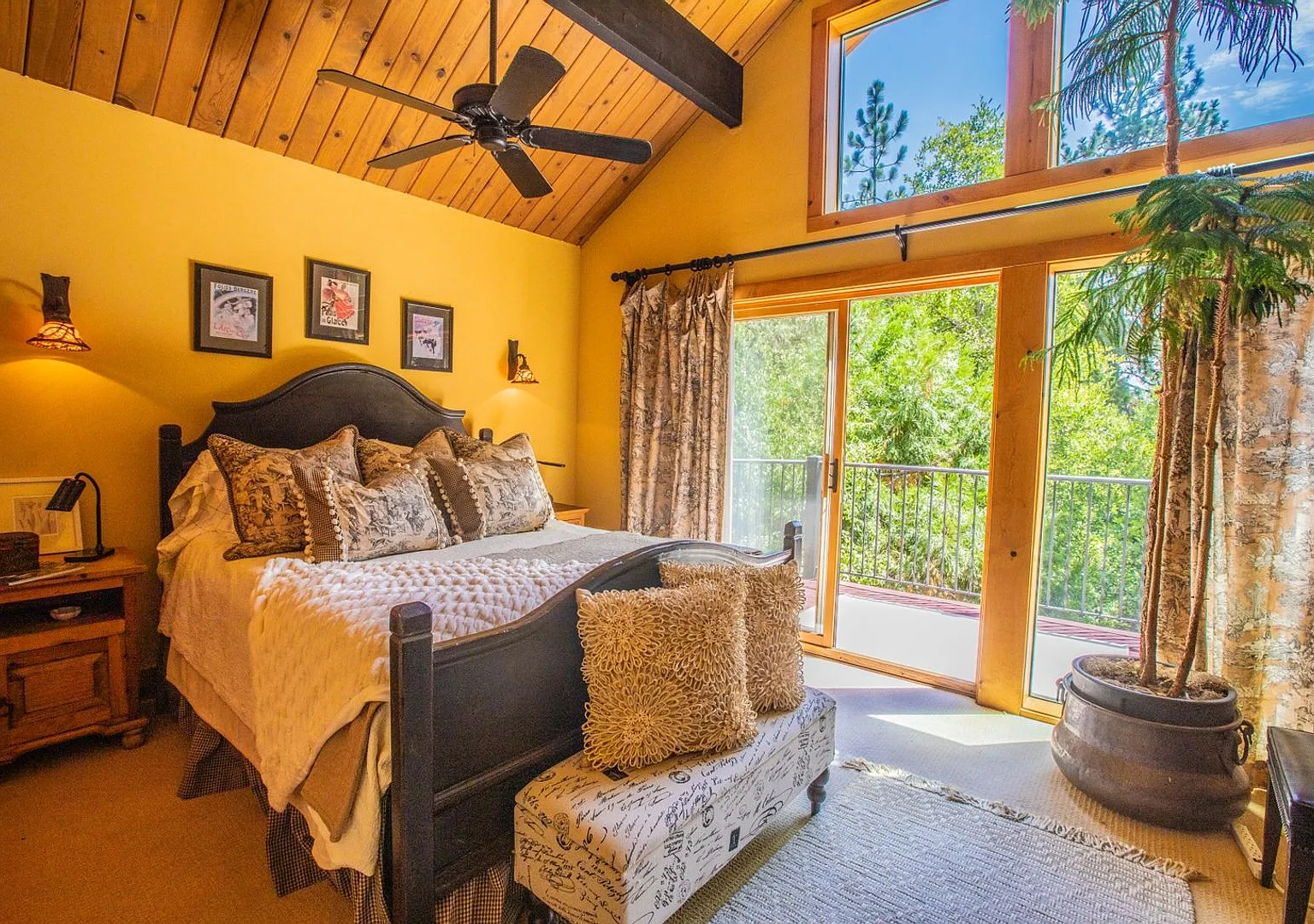 Stunning Lakefront 6br House In Lake Arrowhead — Photo 4