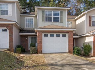 104 Woodmere Dr, Enterprise, AL 36330