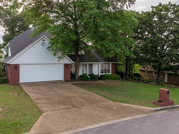 2nd image of 1807 Bunker Hill Dr