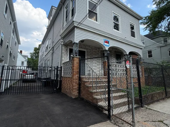 32 Fabyan Pl #1, Newark, NJ 07108