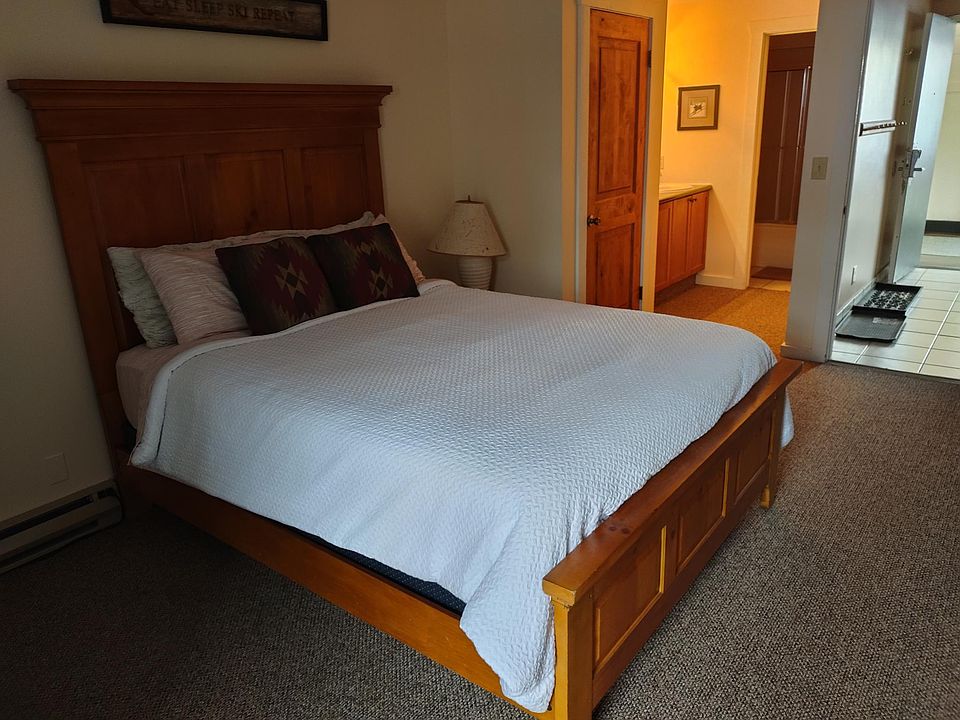 2nd image of 1385 Lowell Ave #227