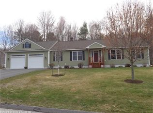 44 Charter Way, Auburn, ME 04210