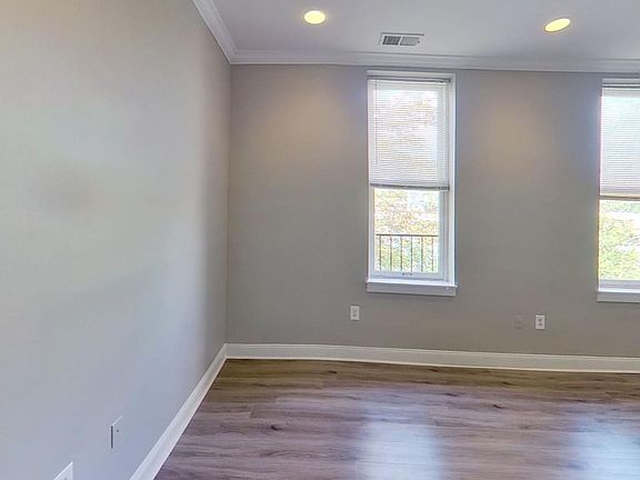 4th image of 675 Melvin Dr #321-C