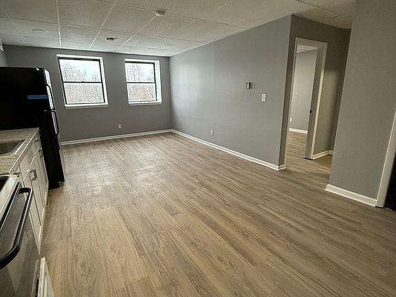2nd image of 4200 Arnold Ave #9