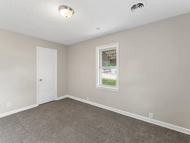 10009 E 69th St — Photo 24