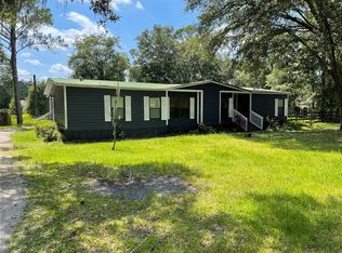 1109 S Wiggins Rd, Plant City, FL 33566