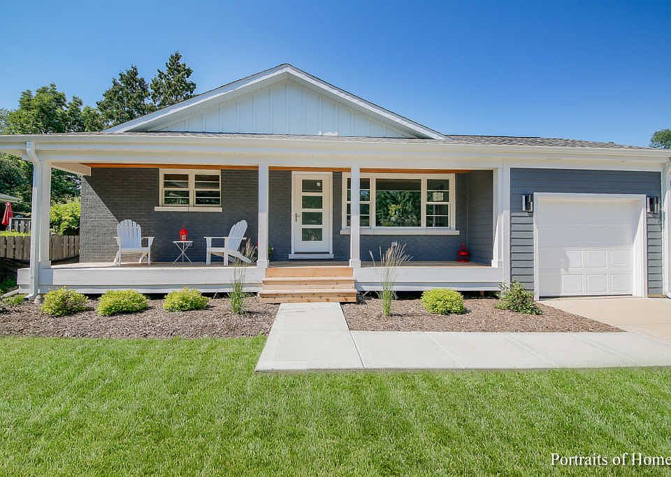 1st image of 576 Summerdale Ave