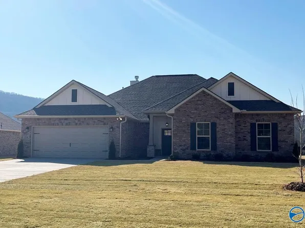 114 Dolf Leaf Ln, Huntsville, AL 35811