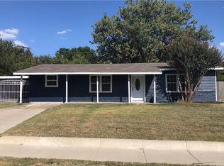 413 Highland Dr, Arlington, TX 76010