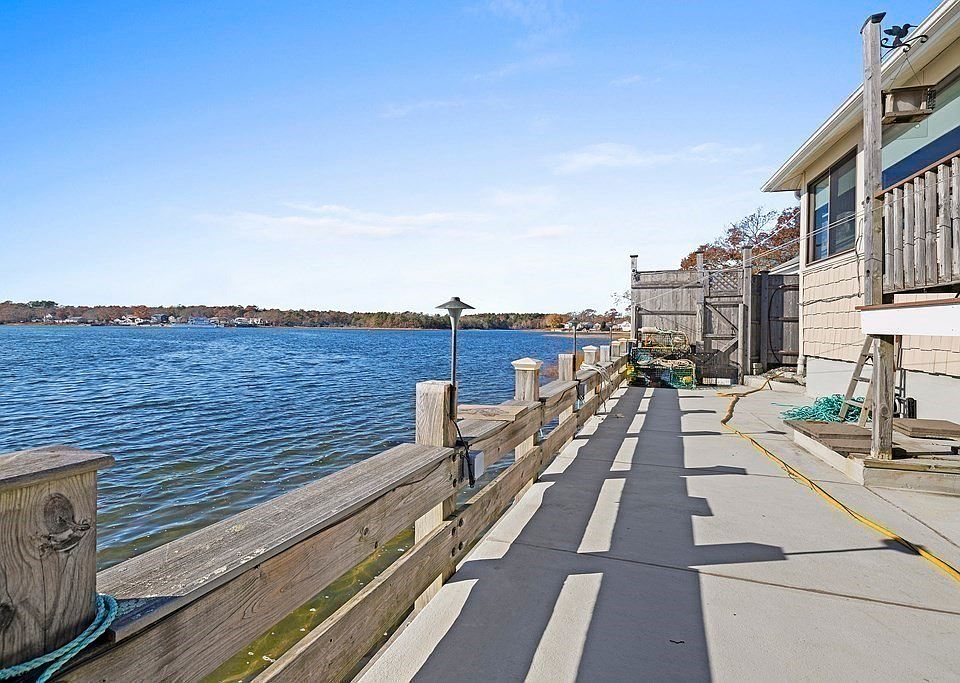 136 Pinehurst Dr, Wareham, MA 02571 Zillow