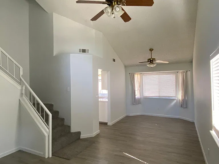8208 Fawn St — Photo 3