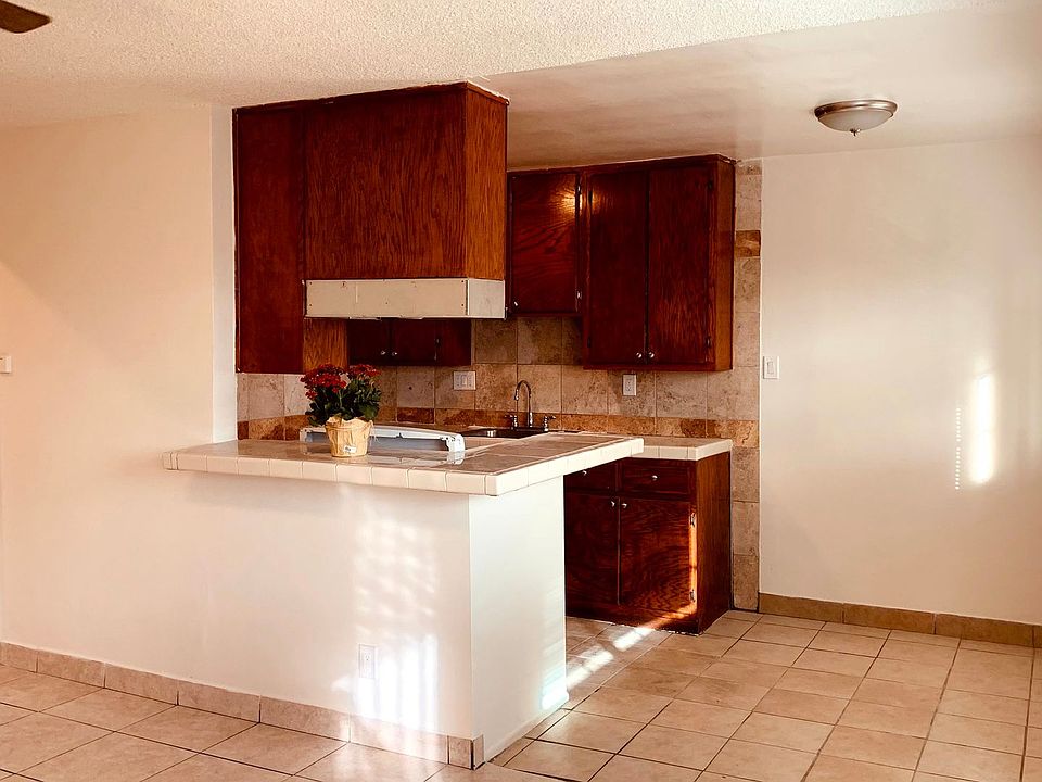 1st image of 1366 Dawson Ave APT 6