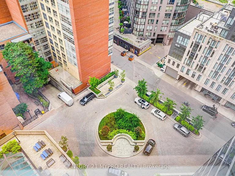 1001 Bay St #1506 — Photo 22