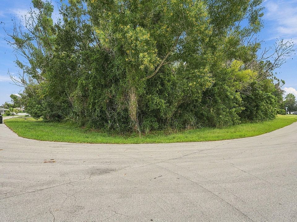 2nd image of 5211 NW EVER Road