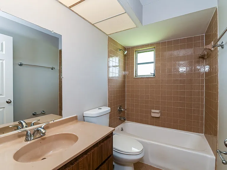 3105 SE 8th Ave — Photo 15