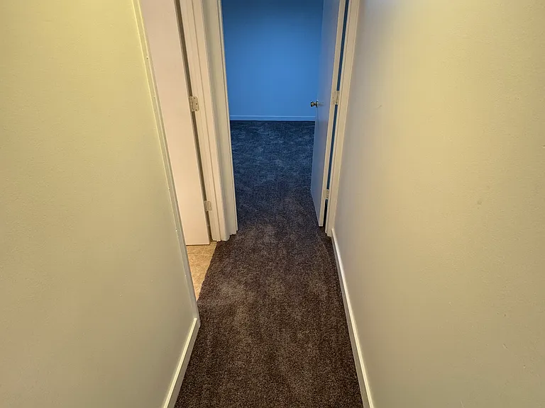 827 Meadow Rd — Photo 8