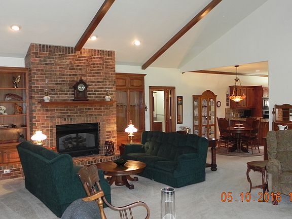 Huge 26' X 28' Living Area