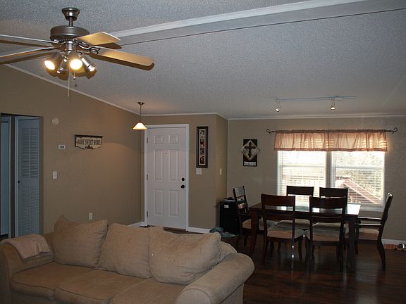 4th image of 2033 County Road 1380