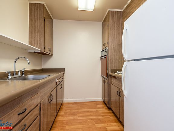 4th image of 2361 Sutter Ave APT 5
