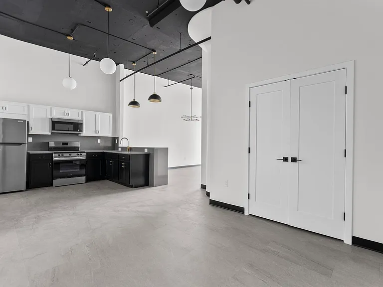480 Myrtle Street — Photo 5