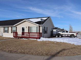 711 Olive Cir, Rawlins, WY 82301