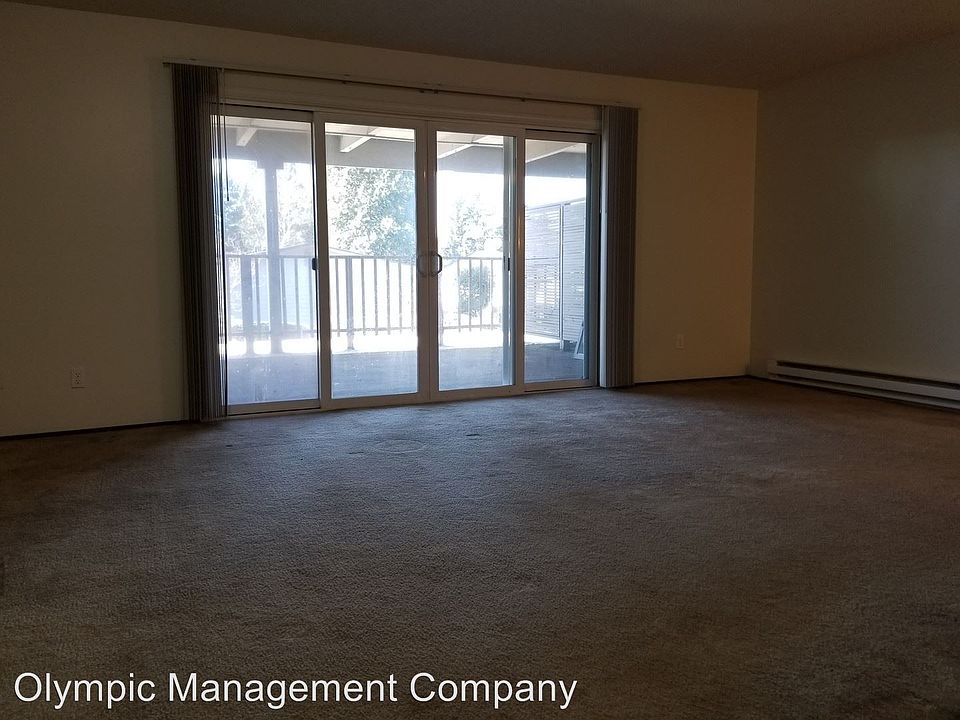 1st image of 3002 N Highland St APT 6