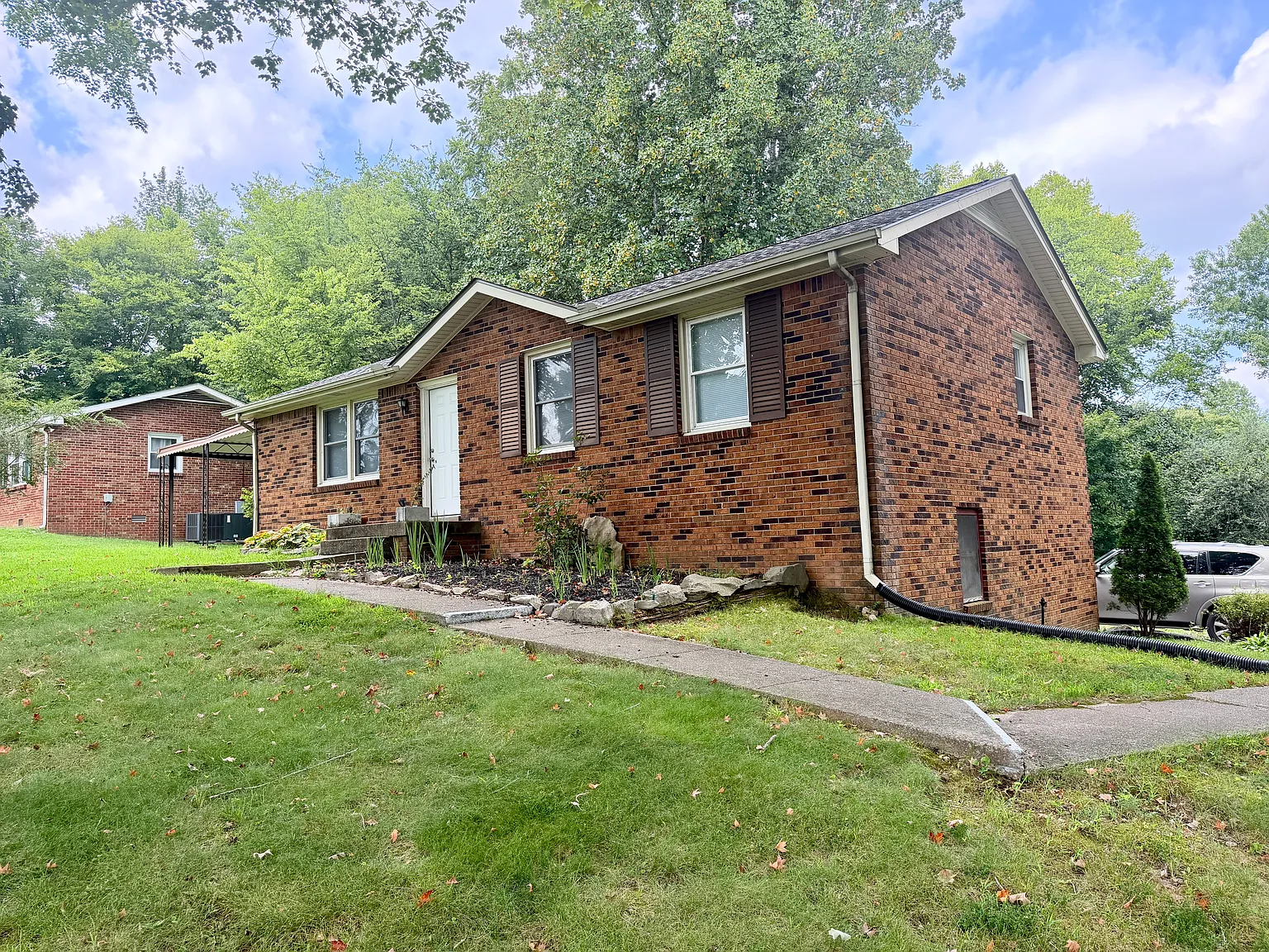3 bed, 1575 sqft, $1,625 — Photo 1