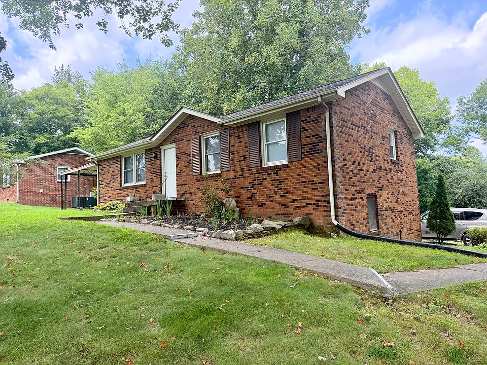 309 Hundred Oaks Dr