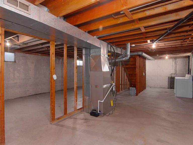 2218 W Cleveland Ave — Photo 13