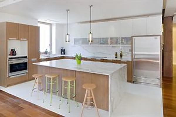 Sold by Douglas Elliman | media 15