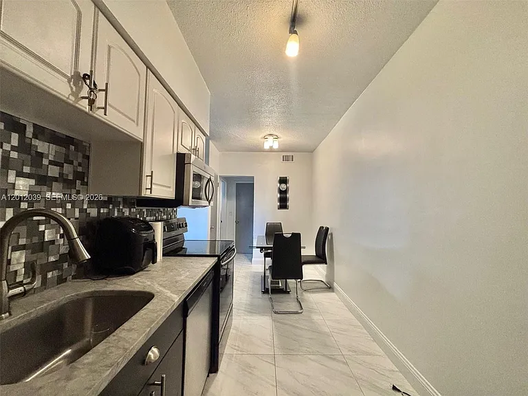 2200 S Ocean Dr #N109 — Photo 3