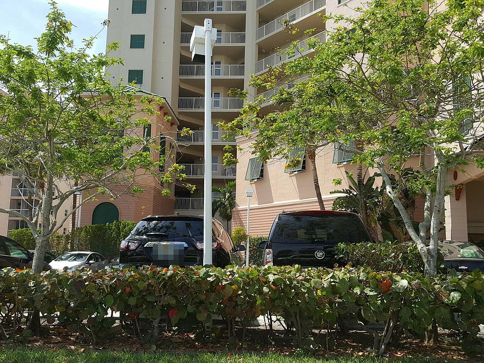1st image of 200 Estero Blvd