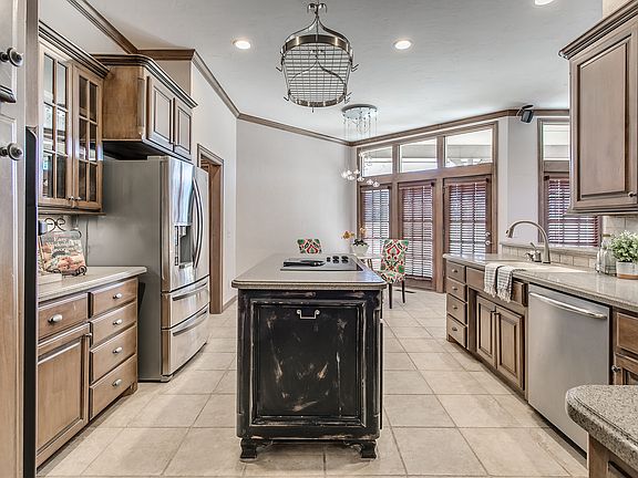 5th image of 2396 Redbud Creek Dr