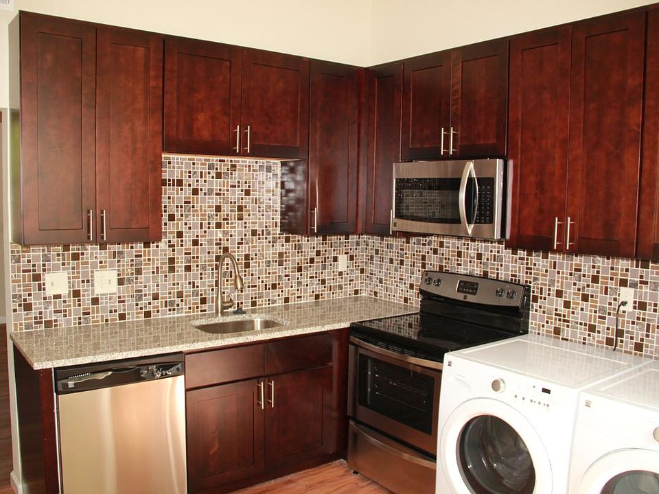 1st image of 1500 Menard St