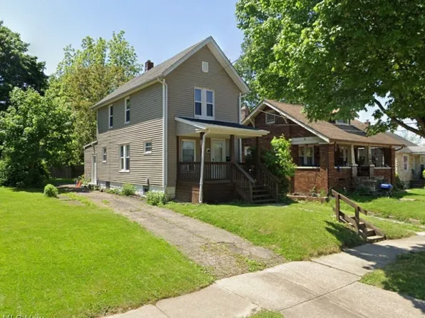 390 Cole Ave, Akron, OH 44301