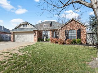 12530 S Cedar Ave, Jenks, OK 74037