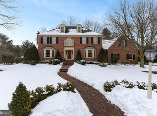 556 Bartram Rd, Moorestown, NJ 08057