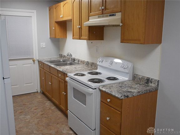 2nd image of 200 Fenwick Dr