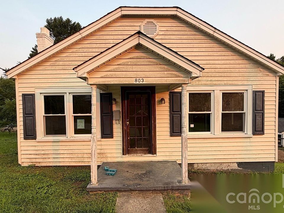 1st image of 803 S Grove St