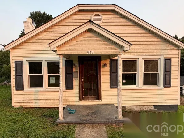 803 S Grove St, Lincolnton, NC 28092