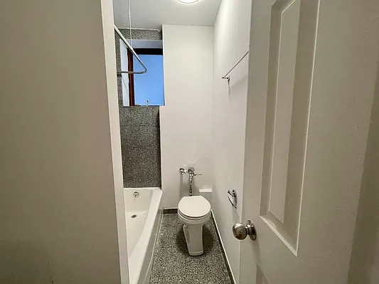 Rented by JM Preston Properties LLC | media 27