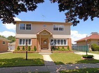 4540 Grace St, Schiller Park, IL