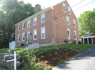 12 Whitins Rd, Sutton, MA 01590