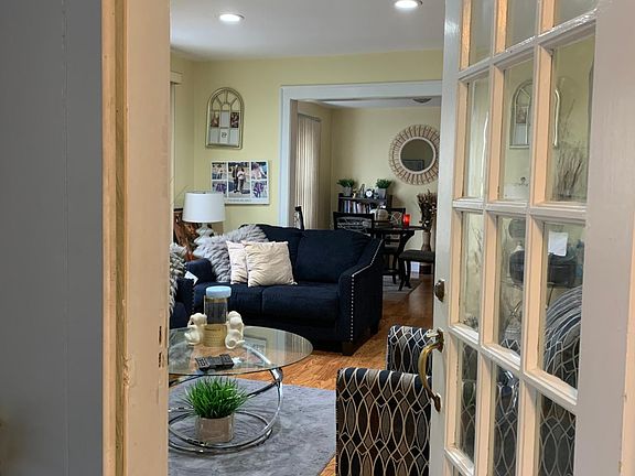 3rd image of 80 Belmont Ave #1