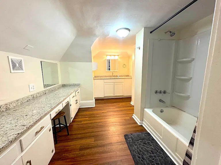 1233 E Center St #H-2 — Photo 19