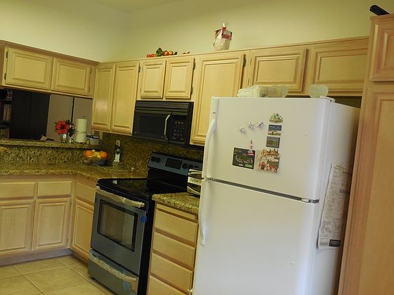 5th image of 637 Indian Oak Ln Unit 107