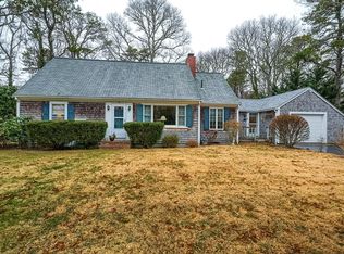 28 Blueberry Hill Rd, Barnstable, MA 02630