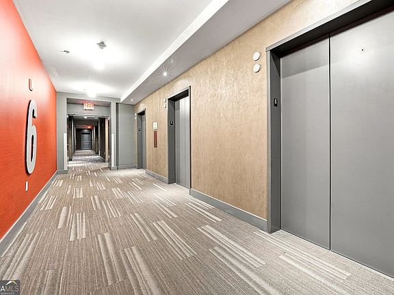 3rd image of 44 Peachtree Pl NE #626