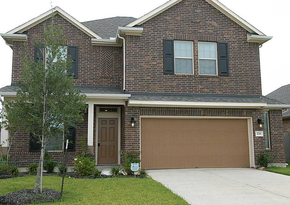 1st image of 226 Bayside Crossing Dr