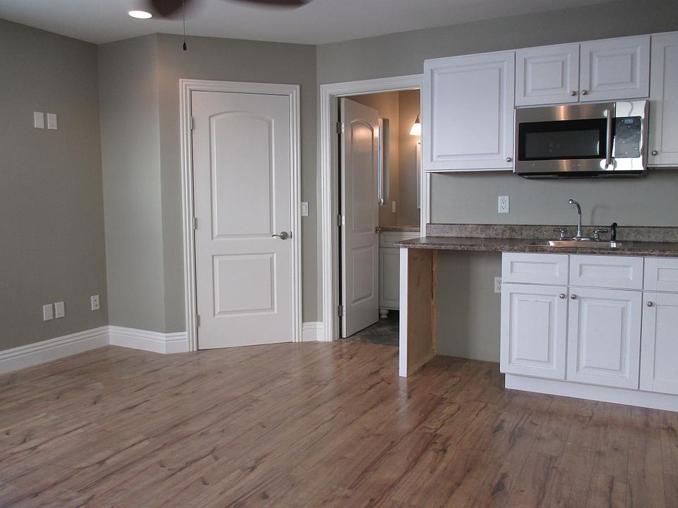 1st image of 168 S Palm St #3